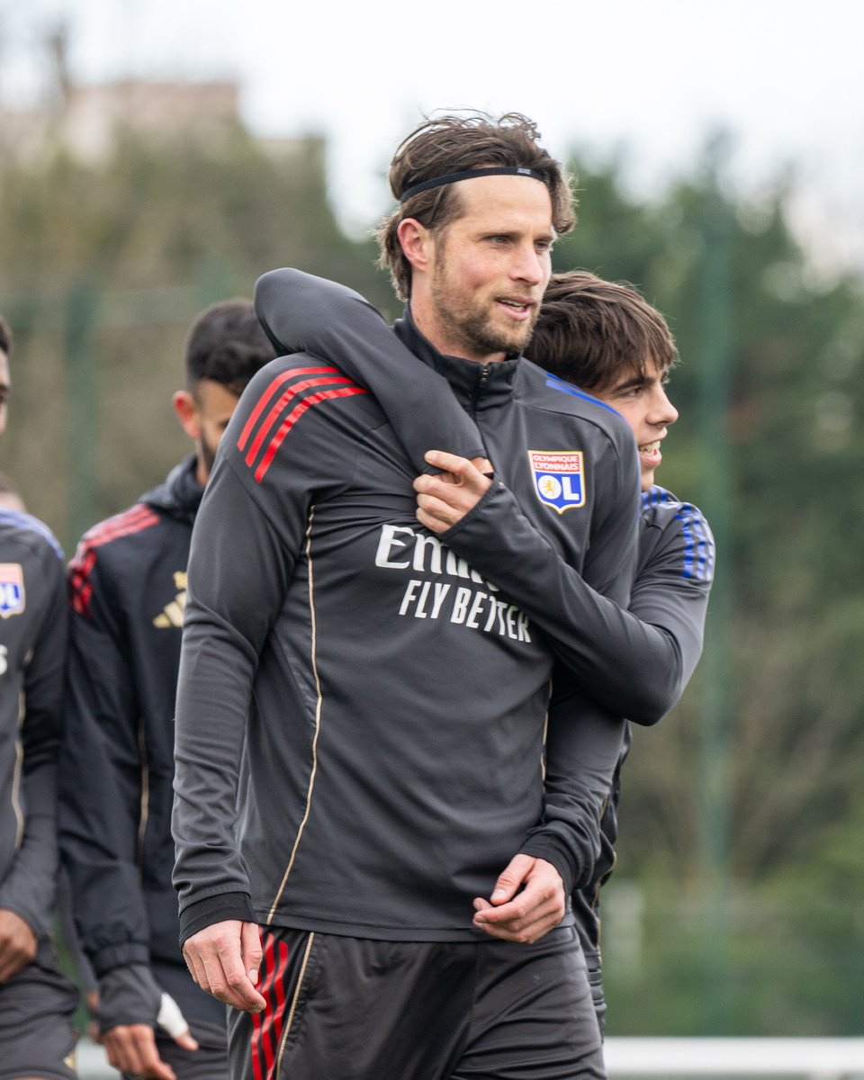 Olympique Lyonnais tweet media