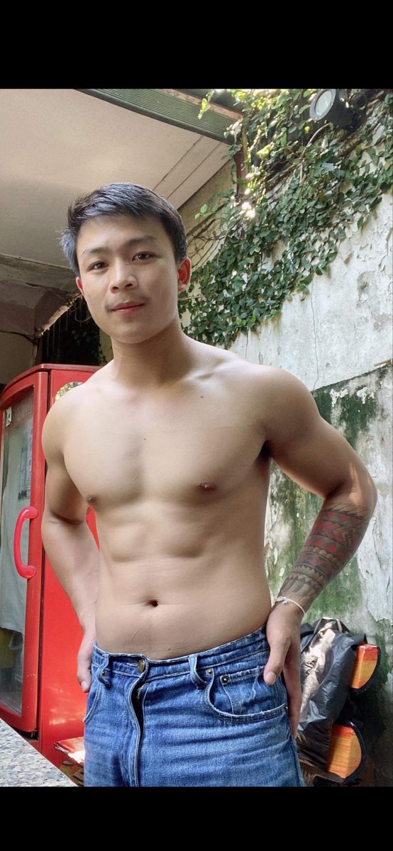 Jonathan tweet media