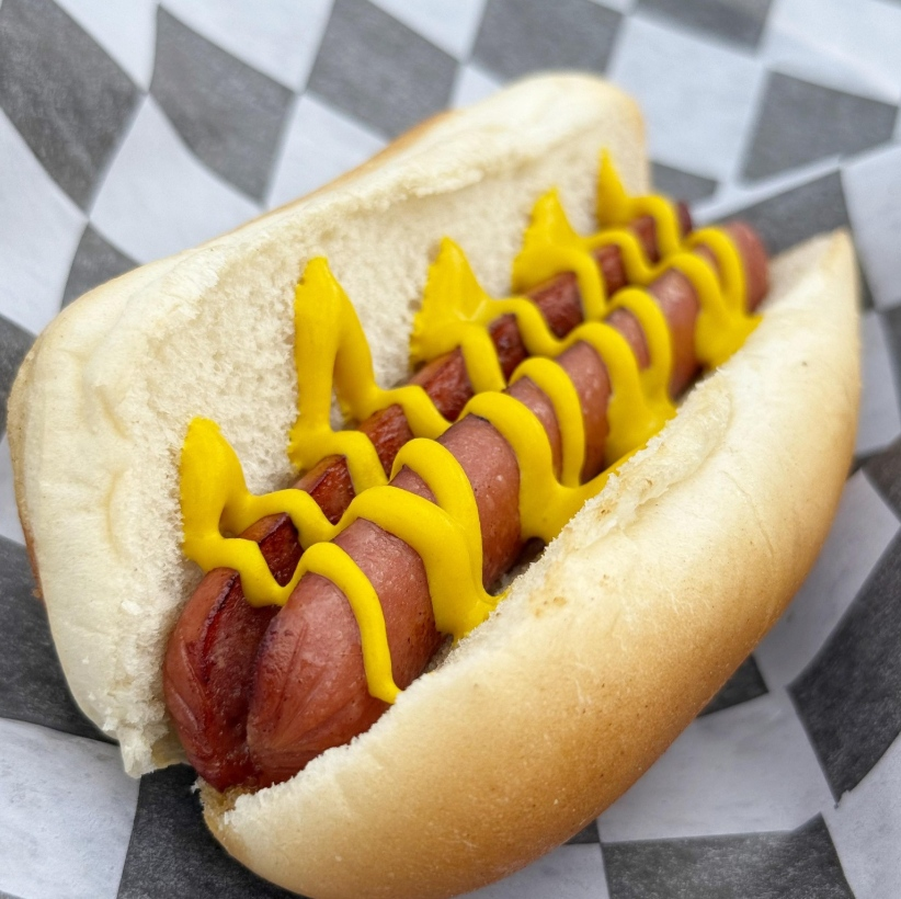 PinPizza's tweet photo. Celebrate Phillies Opening Day with us! ⚾   

Enjoy $1 hot dogs every Phillies game day at Pinocchio’s Restaurant! 

#Phillies #OpeningDay #PinPizza #Pinocchios #VisitMediaPA #MediaPA #DestinationDelco #Delco #DelcoEats #DelcoPA #Pizzeria #PizzaRestaurant https://t.co/yDy46XgtkB
