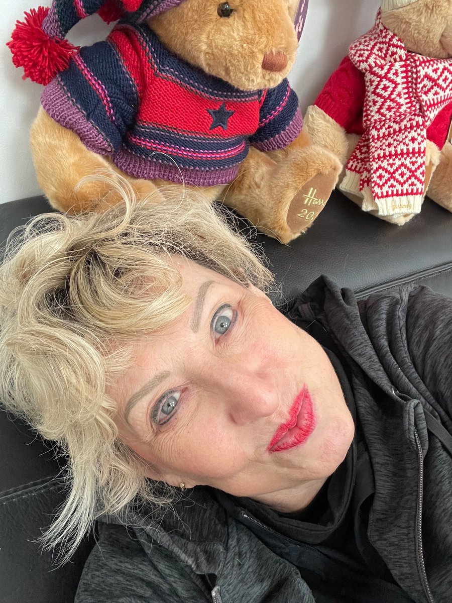 Mystic Queen of Maybe (Jan) & Teddy 🐈⬛ tweet media