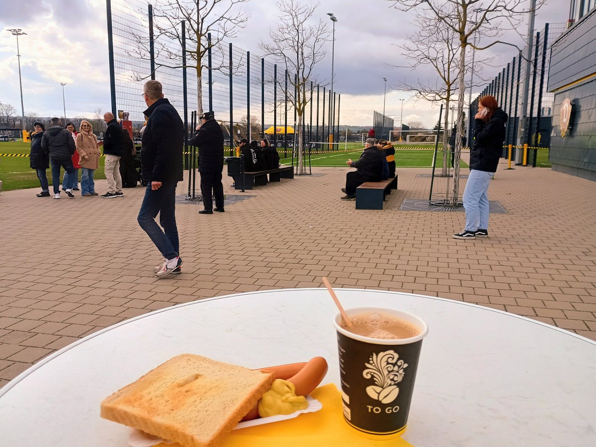 Zas Tavka tweet media