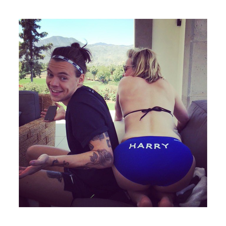 Harry Styles Lookbook tweet media