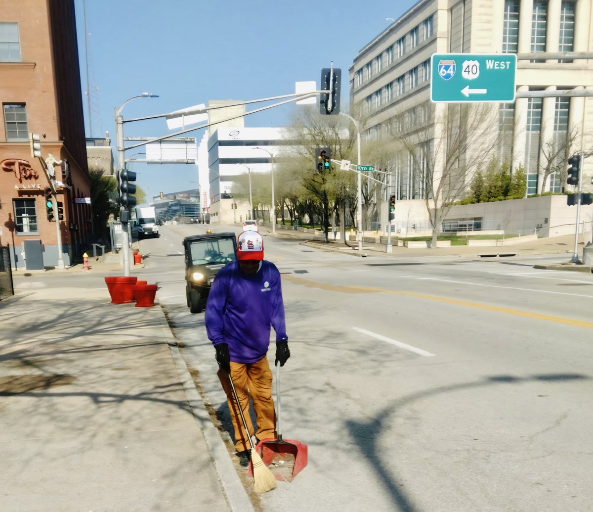 stlcid's tweet photo. Happy Opening Day, @Cardinals fans! 
Our CID Clean Team is out getting downtown ready and showing their Cardinals pride while doing it! https://t.co/CBcE6xROLu