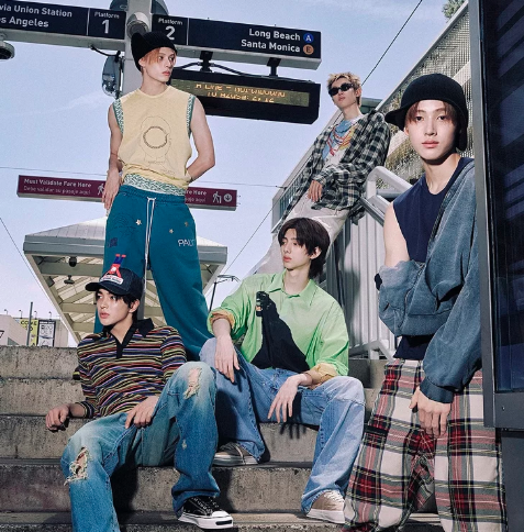 About Music tweet media