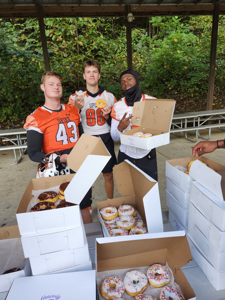 UPIKE FOOTBALL tweet media