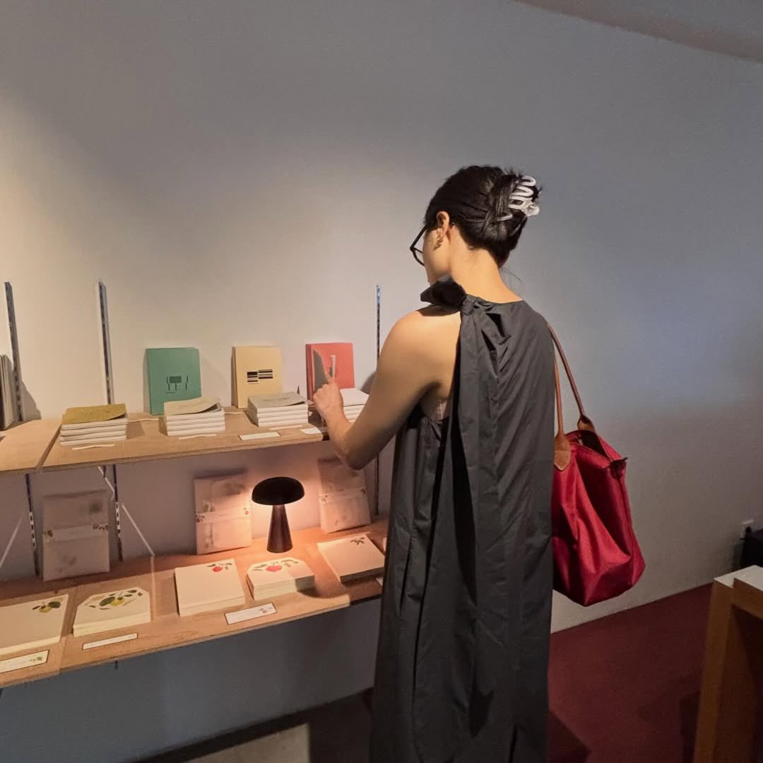 [INSTAGRAM | POST: bonjavenue] – 260326

"Quite a late post… 

Last year I accomplished one of my dreams to narrate an audiobook with Korean heritage..-

♡ — #HERIN #HERINSEO #BONJAVENUE