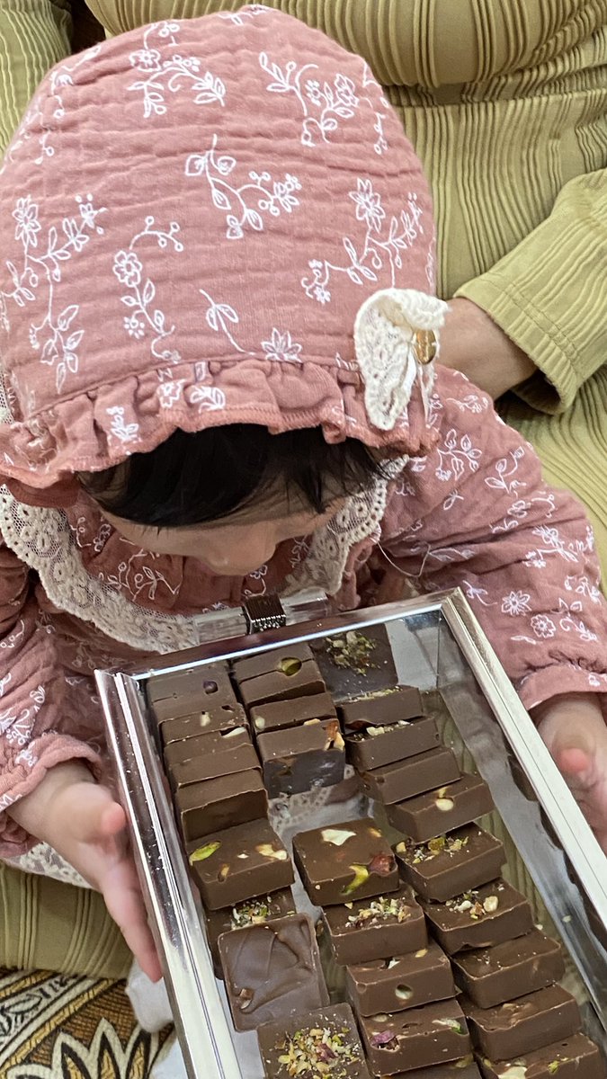 Lady naga tweet media