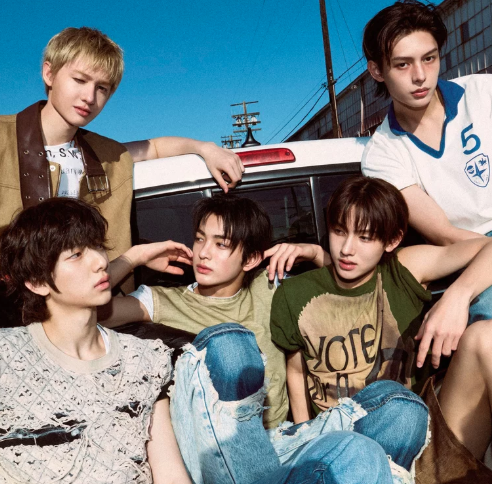 About Music tweet media