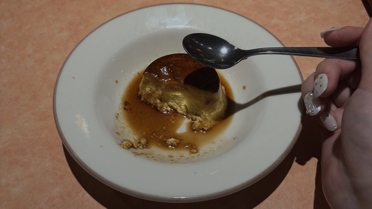 ₃₇₃ tweet media