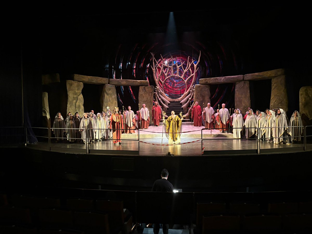 Palacio de Festivales de Cantabria tweet media