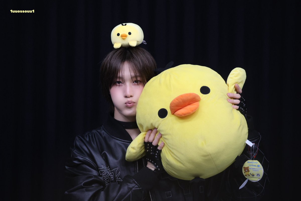 🍨.🍨 tweet media