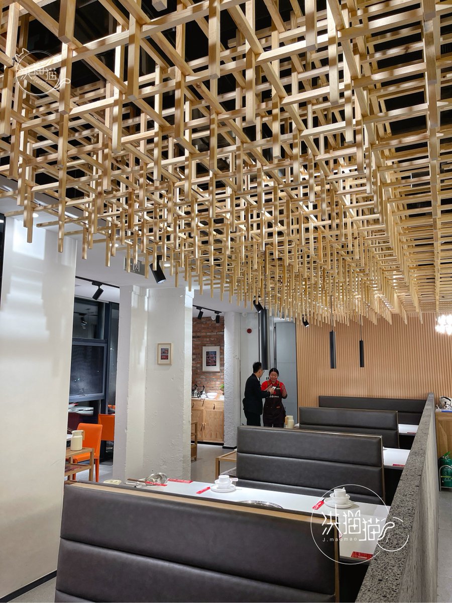 Sarah Lorenz tweet media