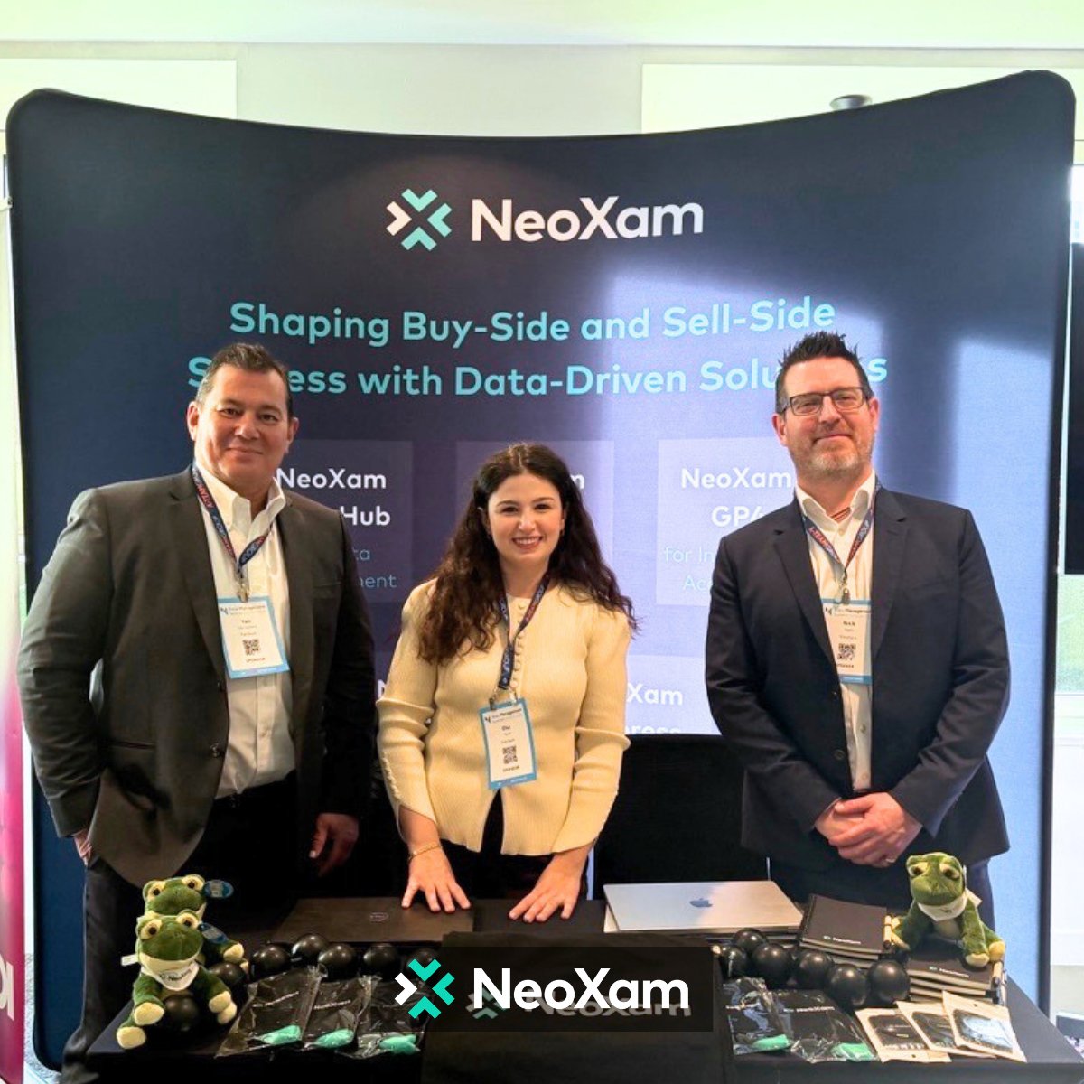 NeoXam tweet media