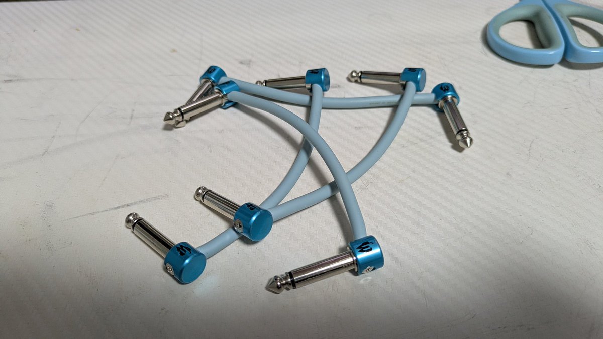 ベーシストの足元.com：咲元 悠 tweet media