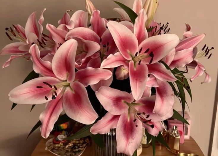 𝐌𝐢𝐚. tweet media