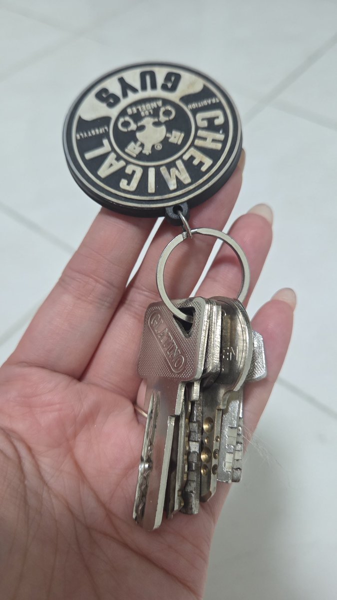 txchrsty's tweet photo. Finally tidur nyeyak setela spaneng ngilangno kunci master iki🥲🙃🫠😭 https://t.co/TvbinnszvY