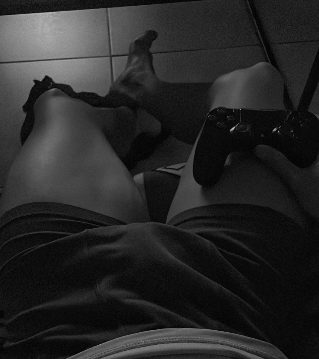 Aderald (T)argaryen tweet media