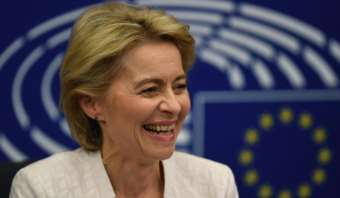 曹長青 tweet media