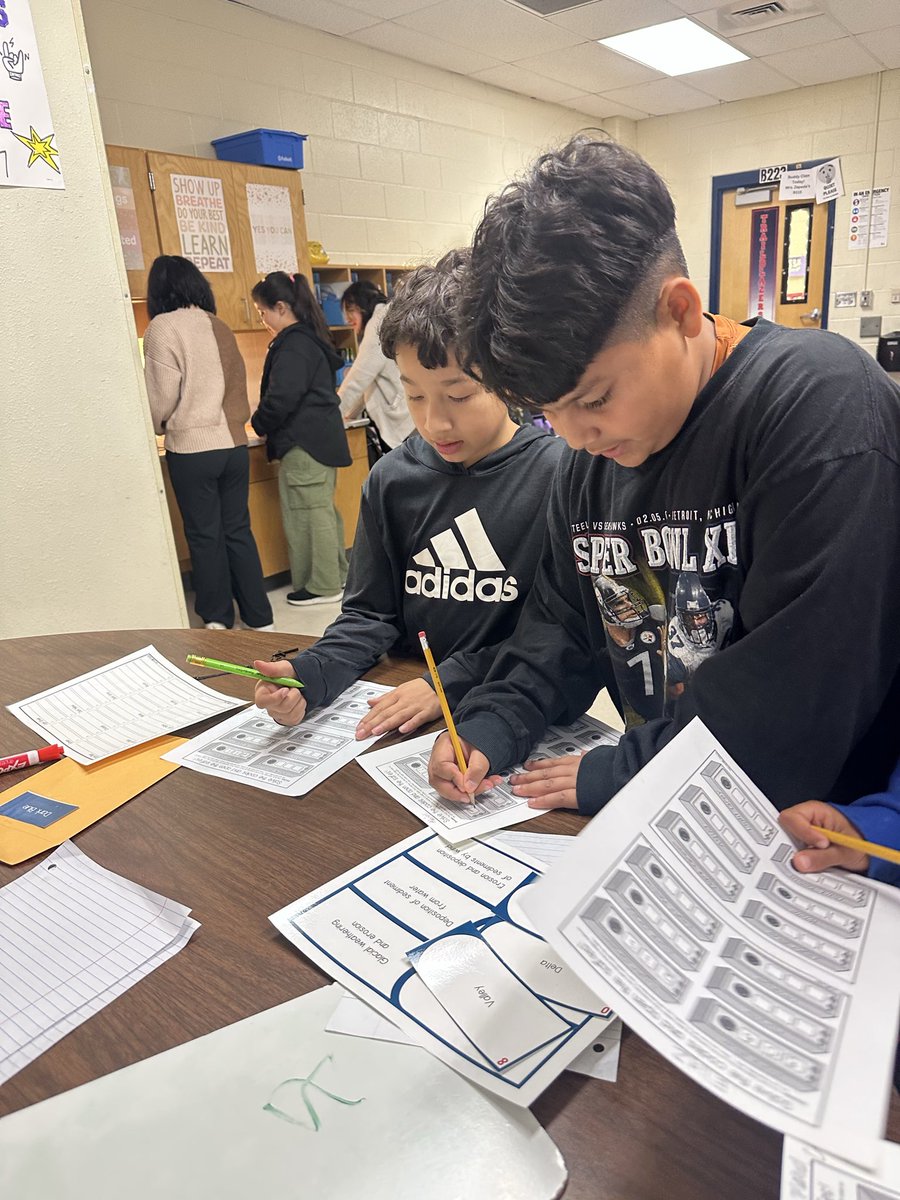 amandareardon_'s tweet image. Science STAAR Review is in full swing!✨ Students worked together to analyze landforms and crack the code through teamwork, critical thinking, and problem solving. So proud of their hard work and collaboration! ⛰️🔐@NISDOtt @NISDElemScience #OttStars