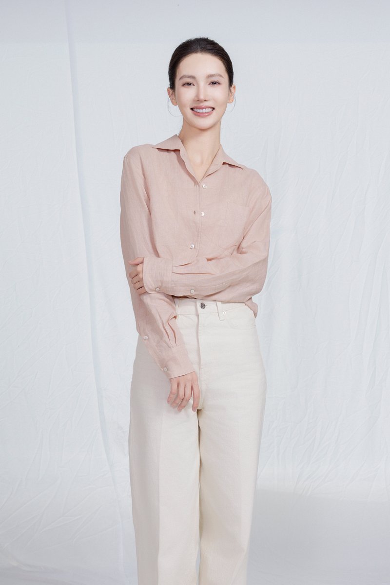 Alexandra Tom tweet media