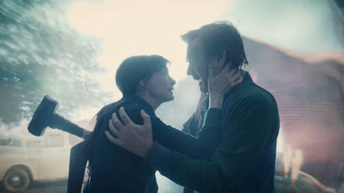 Variety's tweet photo. Anne Hathaway and Ewan McGregor must protect their family from dinosaurs in the first trailer for #TheEndOfOakStreet, in theaters August 14.

https://t.co/fCTfOAWUMS https://t.co/M2Vg5kJBst
