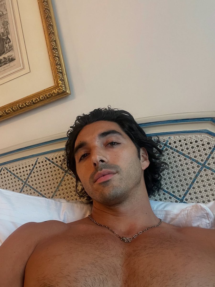 daily taylor zakhar perez tweet media