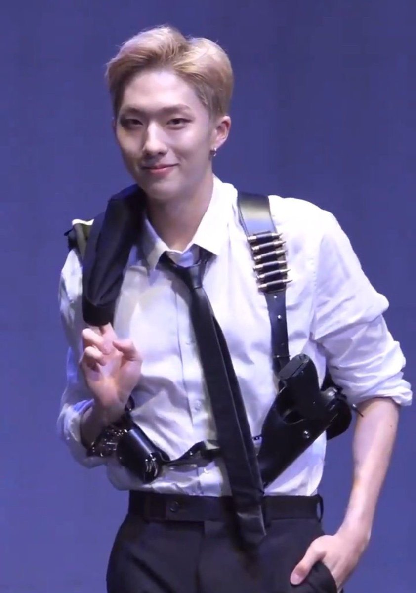 jiungmargonda's tweet photo. okay so.... welcome back 210522 jiung scared era and hello 260326 jiung UNIQUE era...... https://t.co/piVethKccY