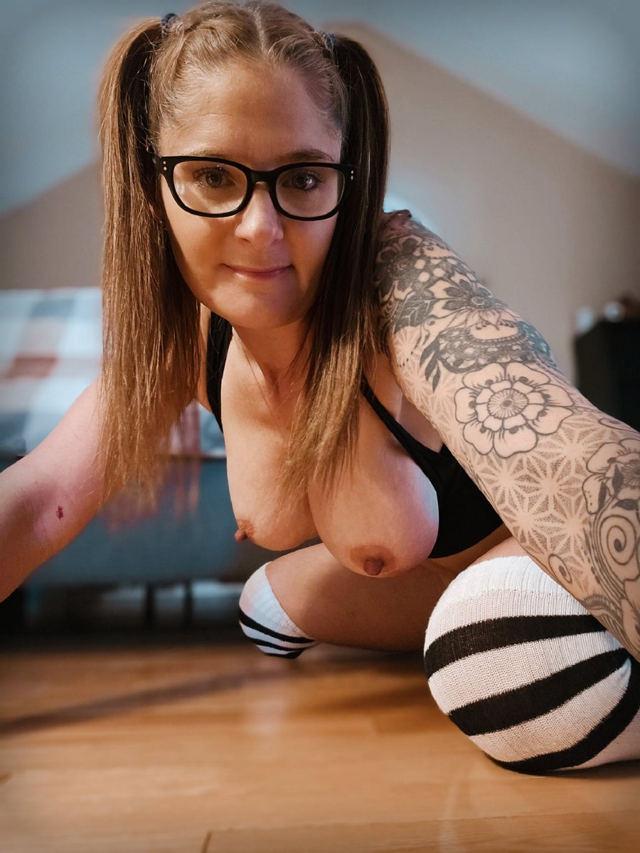 TrueNorthTease tweet media