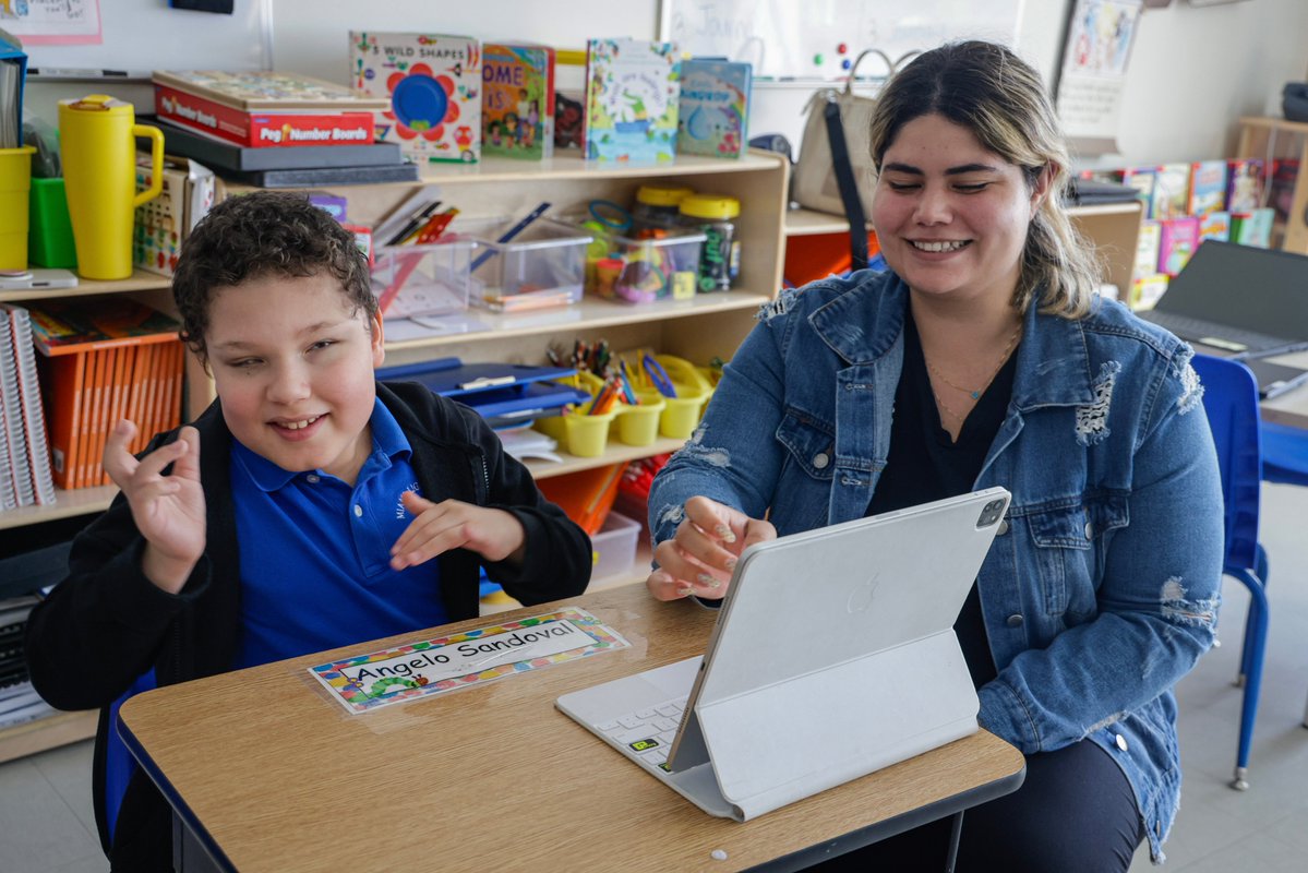 Miami Lighthouse tweet media