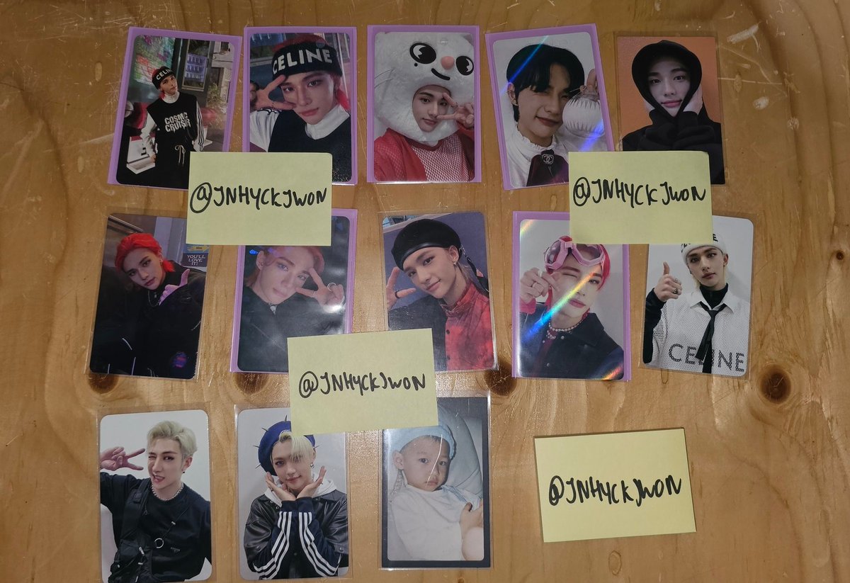 jnhyckjwon's tweet photo. Hi all!! Is there anyone interested with these photocardsss?? 
aku bingung harganya so if ure interested hmu!!! 
loc: Ina 🇮🇩
ww ship ✅️

straykids skz lee know hyunjin felix bangchan wts want to sell worldwide photocards pc subk pob benefits https://t.co/5qu6HPqh5Y