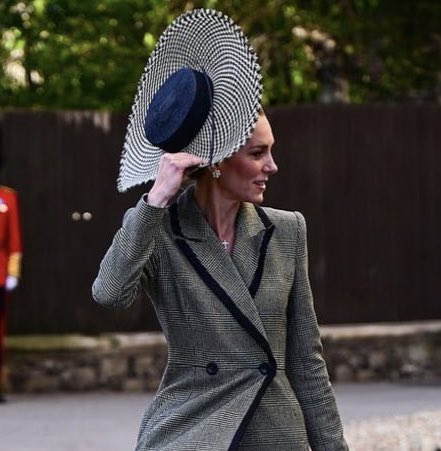 blake ౨ৎ tweet media