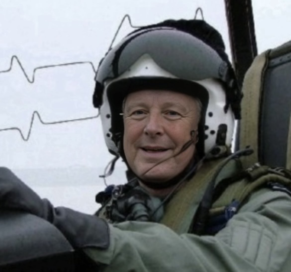 NickKeep_NKA's tweet image. I heard the term “ Fast Jet ***kers” today, first time in ages. 
Always makes me giggle. 
Cyprus F4 1984? 
Valley Hawk 2014. 
I was the talking freight or grow bag in the back!!
#HappyDaze #FastJets #TopGun #F4 #Memories @chinnychick