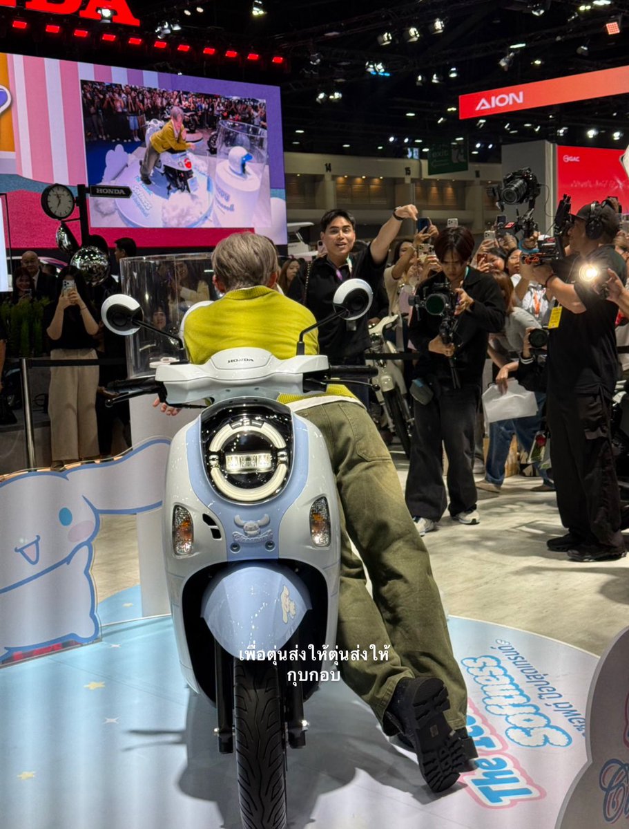 Riri ⋆˙ tweet media