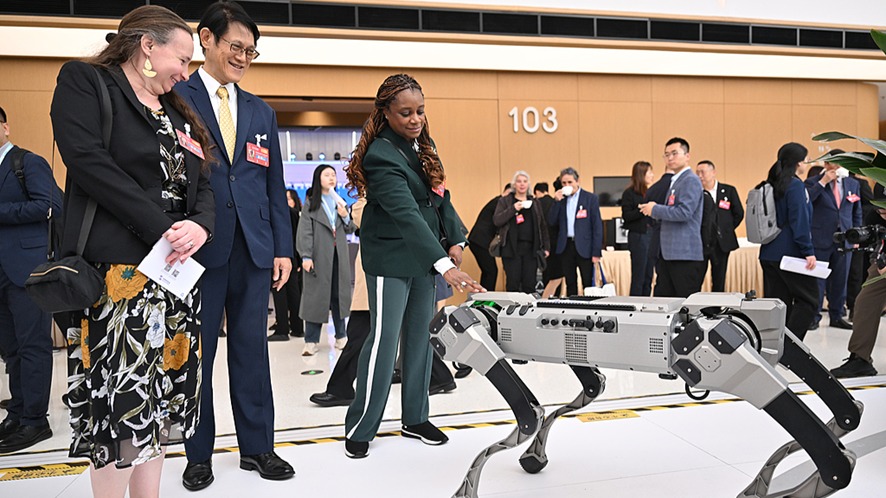 Embajada de China en Bolivia tweet media