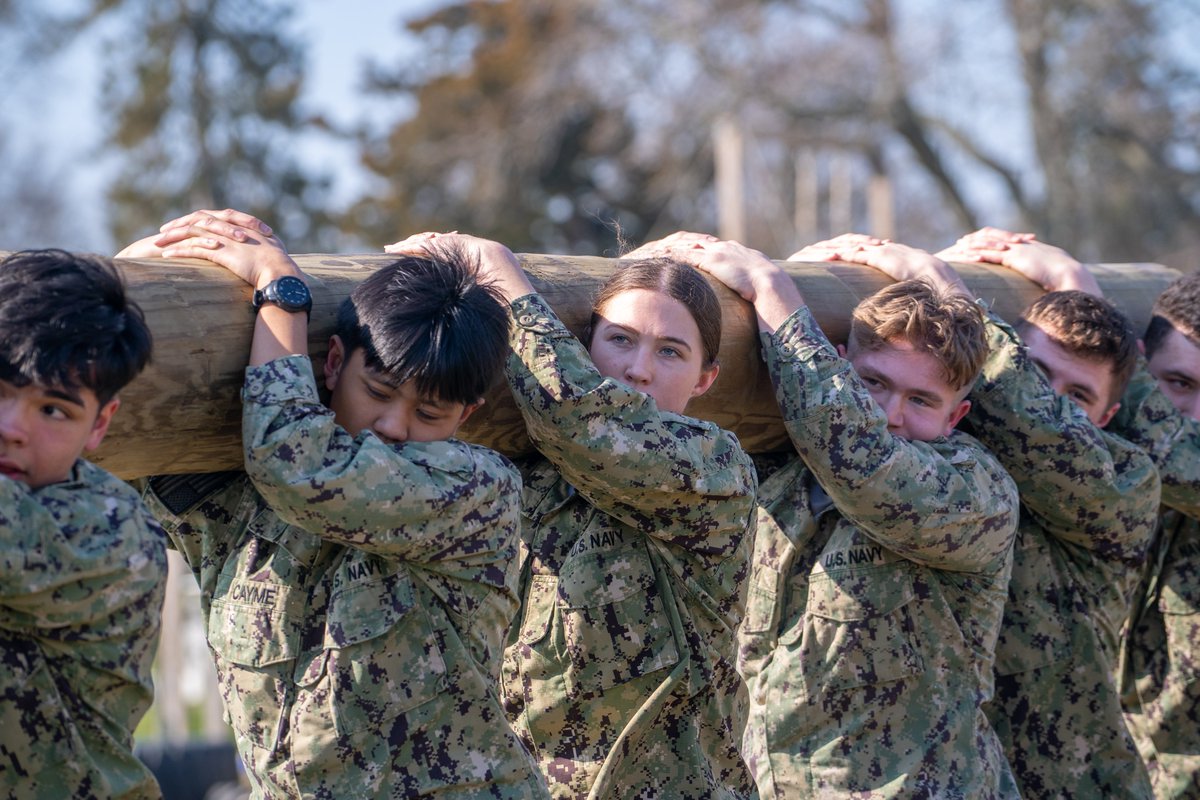U.S. Naval Academy tweet media