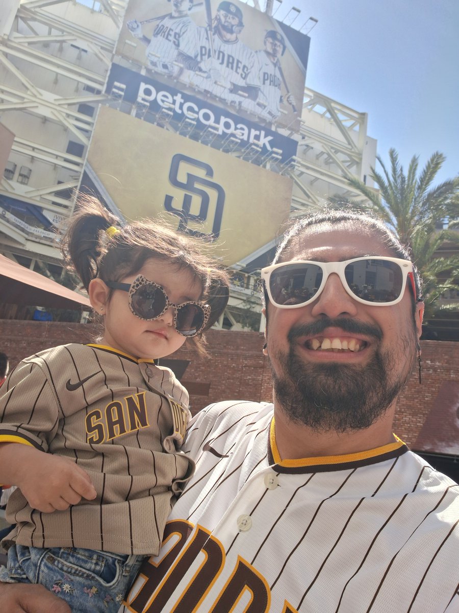 finbegin's tweet photo. Opening Day 🎆 #forthefaithful https://t.co/PUPIXejaGr