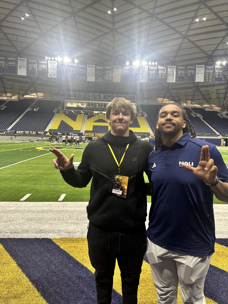 MiloMarini45999's tweet photo. Thank you @dsema24 for the invite to a great visit! I loved watching practice and learning more about  @NAU_Football! #GoTitans #GoJacks 

@Coachbwright4 
@FouHoChing 
@coachmaxsilver 
@TimRoschmann 
@CoachB_Larson 
@CoachTDG 
@KendallColeman_ 

@Coach_Pasquel @coach_hudnutt @TitanFootballAZ @rudycar12 @ZacharyMcBry @JUSTCHILLY @BrandonHuffman @GregBiggins @Ricoknowstiktok @adamgorney @therealbeadle @Rivals @247Sports @Sports360AZ @AZPrepVarsity @PrepRedzoneAZ @sixstarfootball