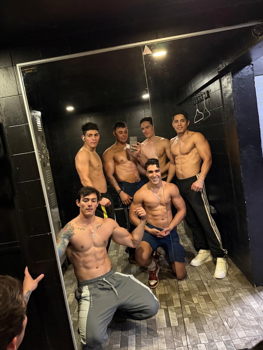 Alpha tweet media