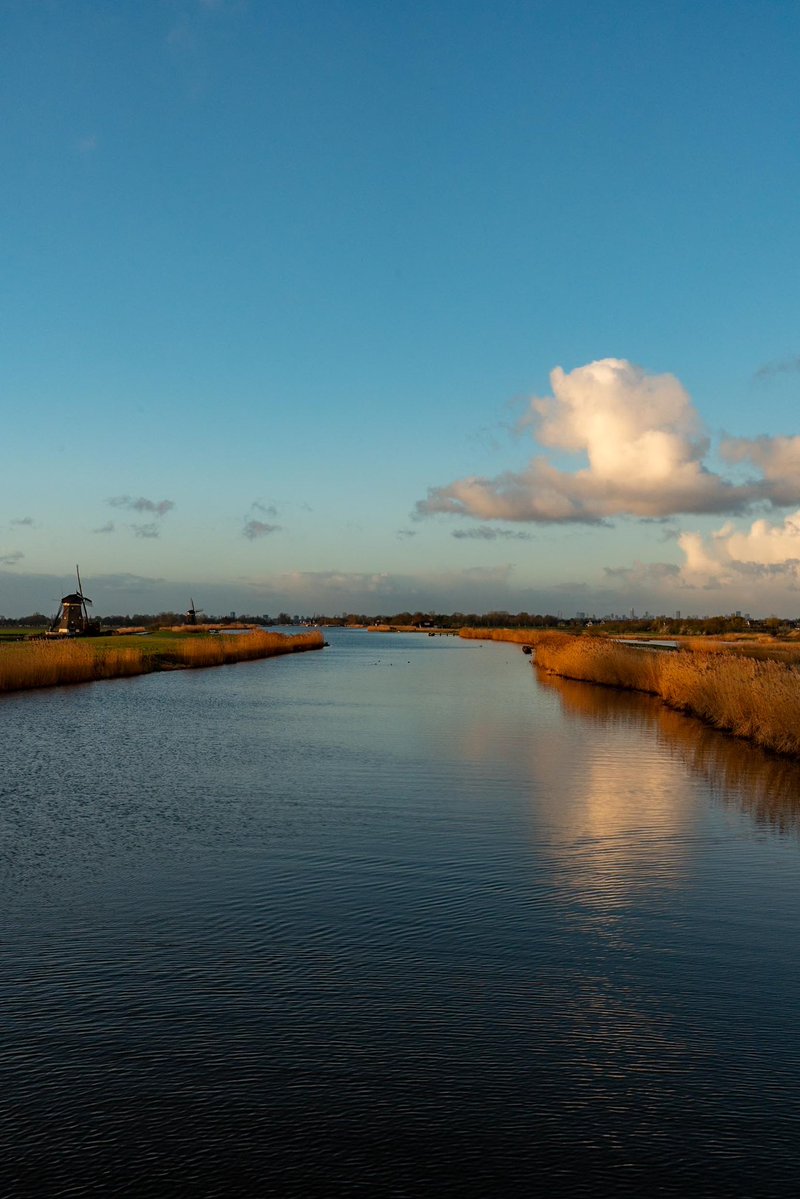 JPKalkman's tweet image. Vandaag viel de #regen mee, maar we zijn altijd bezig om de waterpeilen te meten en bij te sturen. Daarom samen met collega Bart op pad om de meetinstrumenten te controleren en het gemaal af te stellen. #Waterschap werkt!