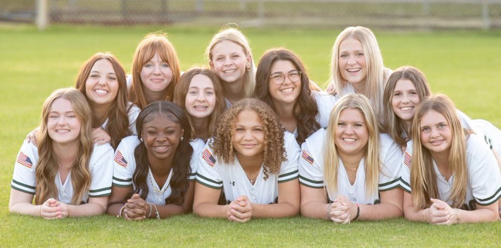 LineDsoftball's tweet photo. High School 📈 | This Week’s Edition of the Line Drive SUPER 70 National High School Softball Rankings!😎🥎 Link below to see the full list of programs⬇️
🔗: https://t.co/F7L4wS4uep
#LineDriveSuper70 #highschoolsoftballrankings @fuhs_softball @bh_softball @NorcoHSSoftball https://t.co/vHje1U9zWo