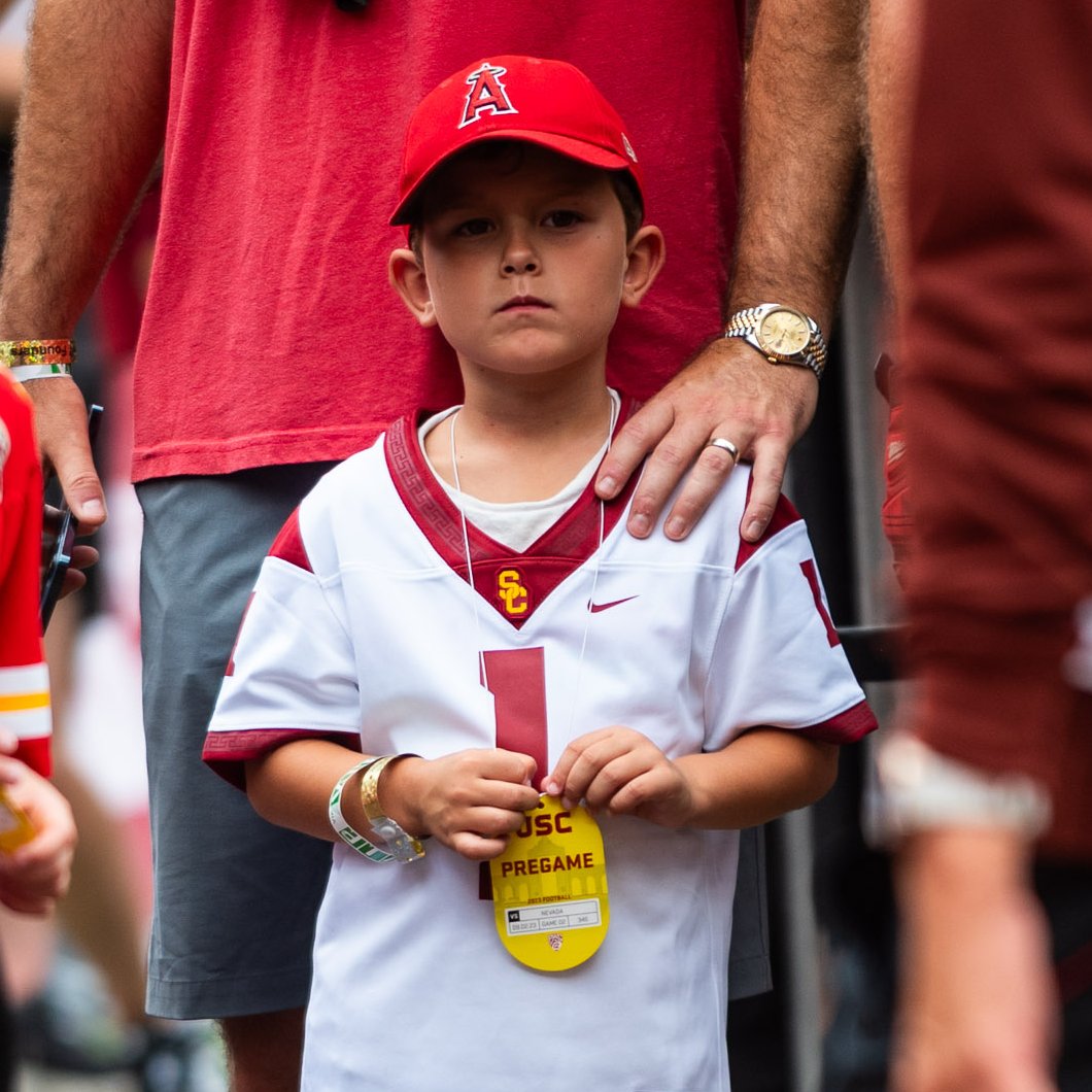 USC Trojans tweet media