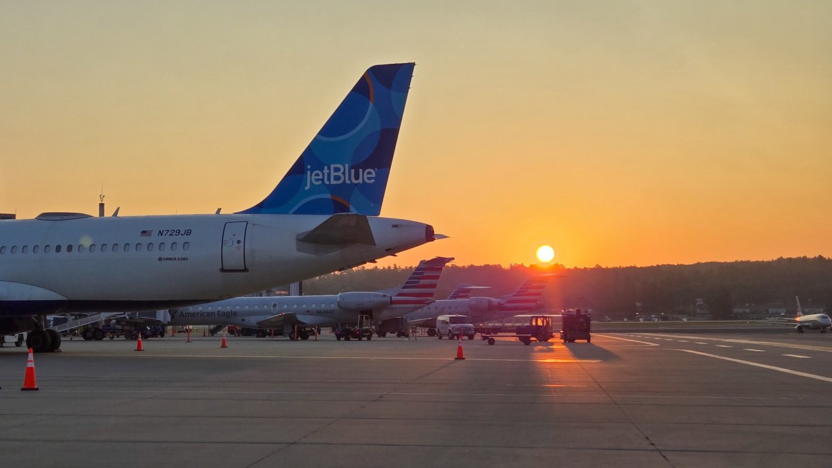 Manchester-Boston Regional Airport tweet media