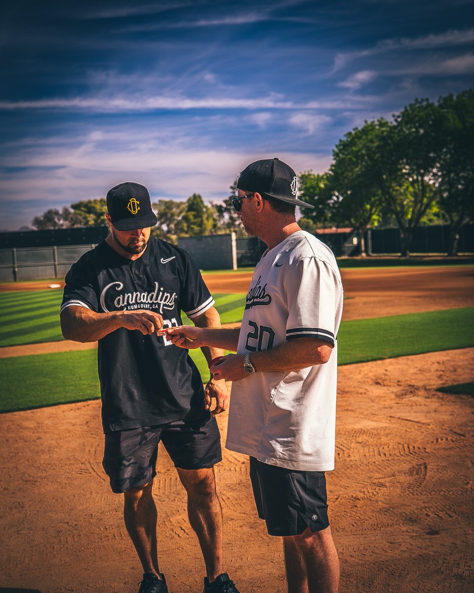 cannadips's tweet photo. PLAY BALL! Happy Opening Day from the Cannadips Crew up in Humboldt County. Nothing better than the smell of fresh cut grass at the ball park with your favorite dip in your lip! Make sure you have a can or two on you when you’re out at the diamond. Cheers to Baseball! ⚾️🇺🇸🍻 https://t.co/Bpf3xrASOg