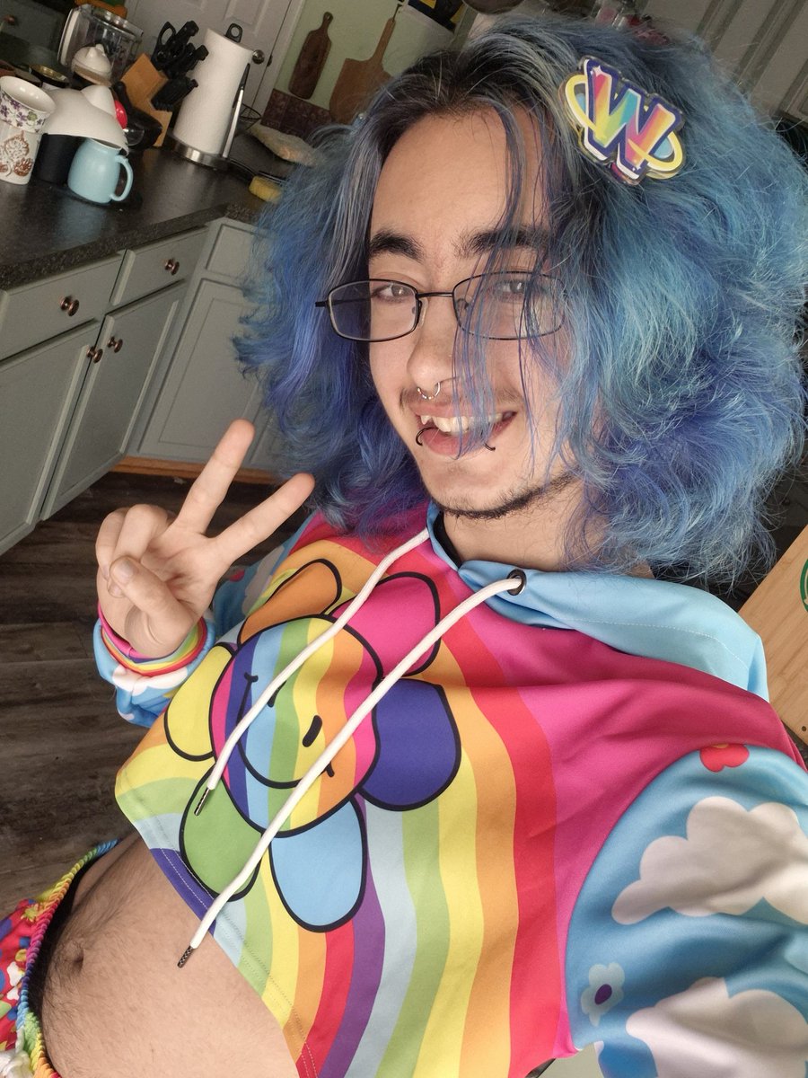 skylor ☁️ tweet media