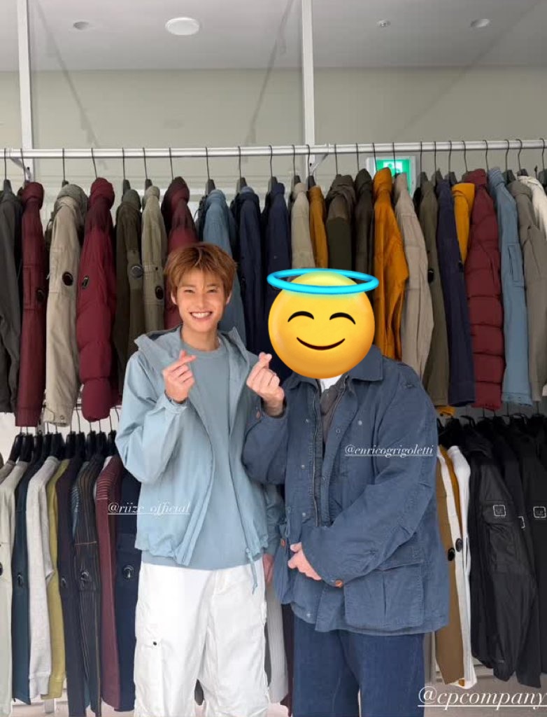 his big smile omg sohee you deserve so much love in your life!!! im so happy and proud of you <3