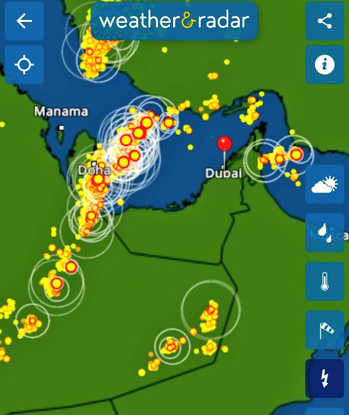 #AbuDhabi  #uae #dubaiheavy #dubairains
#dubai #oman 
Tonight 
Heavy showers and thundershowers possible 
Gusting winds 45-75 kmph
Water logging possible..
Red alert issued 📣🚨