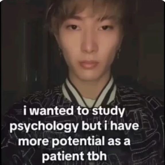 girlsay. tweet media