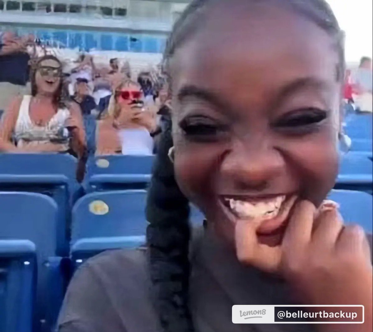 🎄Desi✦ 🜃🎄 tweet media