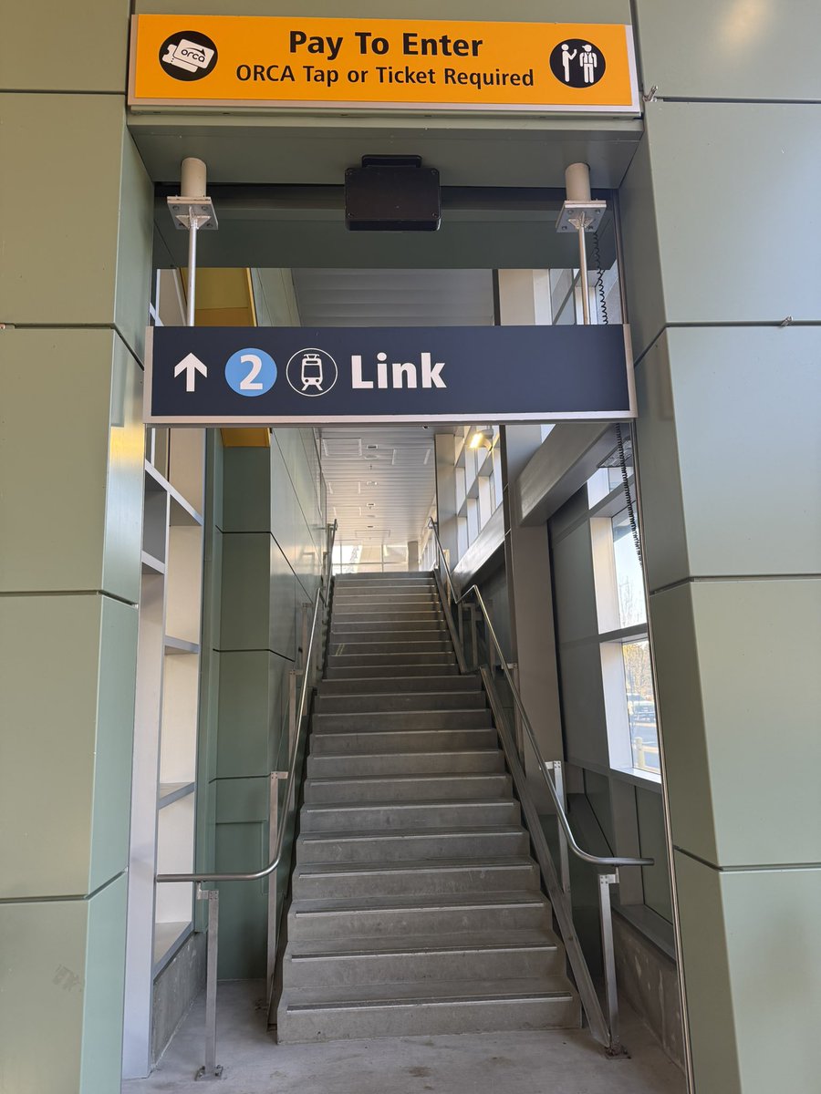 Chris Sullivan tweet media