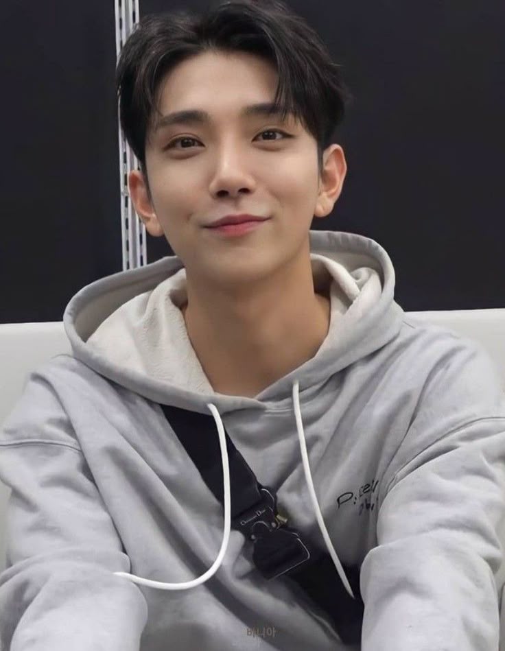 Lawrence tweet media